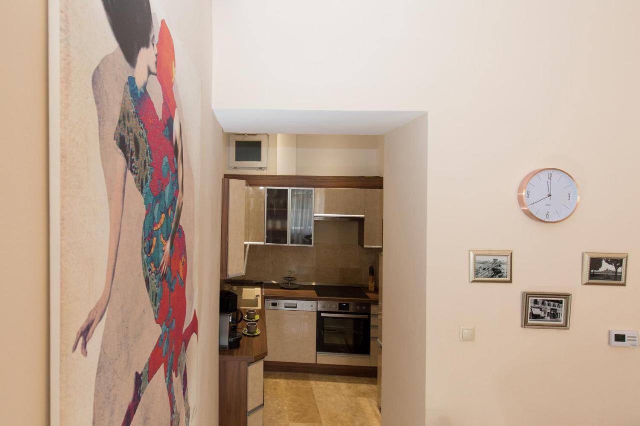 Elegant Apartment With Buda Castle View Budapest Kültér fotó