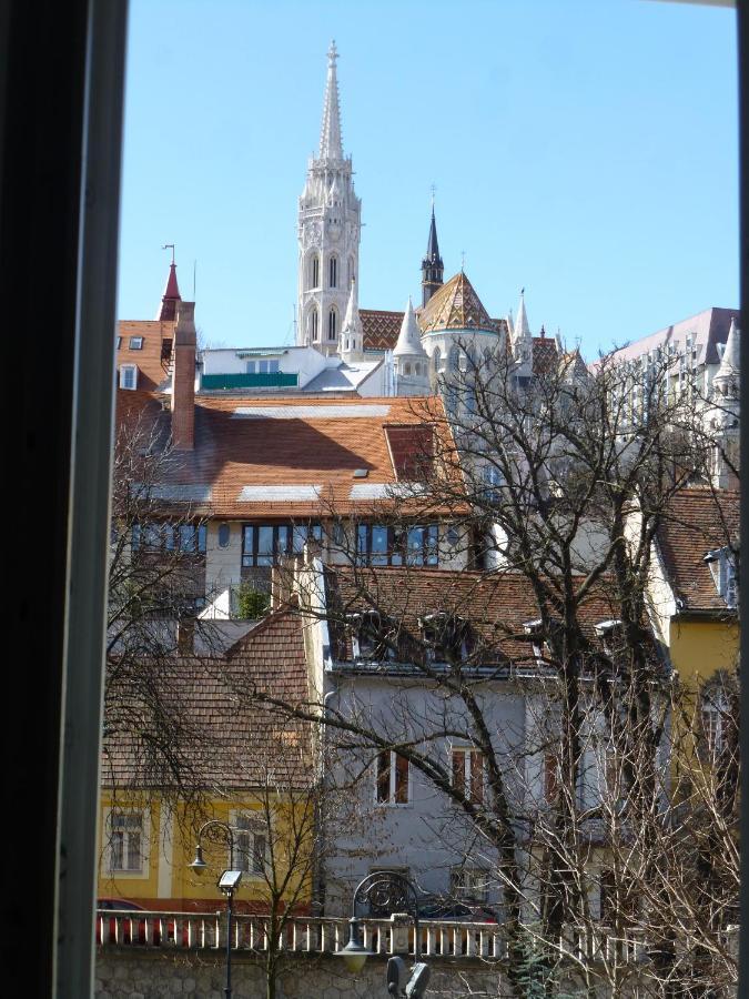 Elegant Apartment With Buda Castle View Budapest Kültér fotó