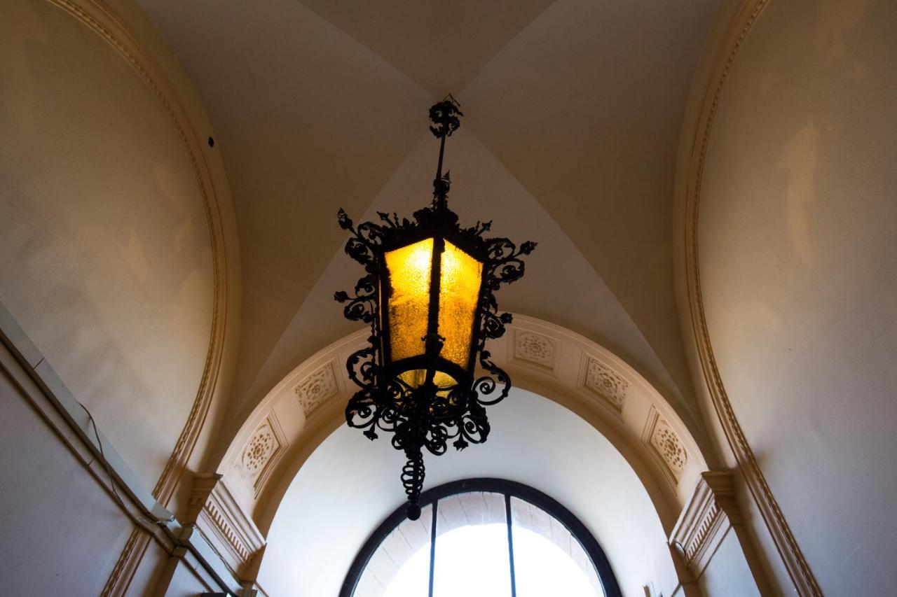Elegant Apartment With Buda Castle View Budapest Kültér fotó